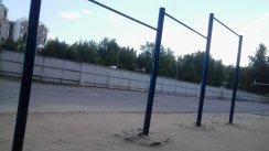 Площадка для воркаута в городе Урай №1631 Большая Современная фото